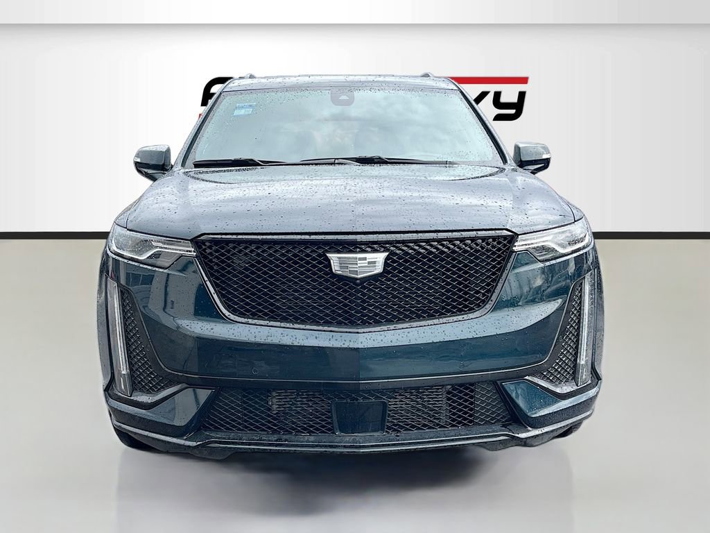 Used 2024 Cadillac XT6 Sport w/ LPO, ONYX Package image 2