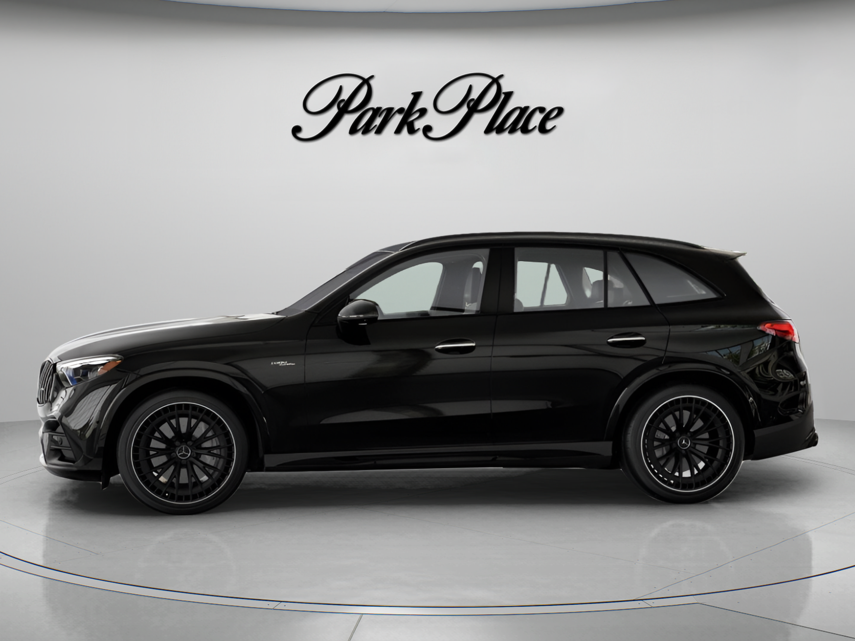 Used 2026 Mercedes-Benz GLC 43 AMG 4MATIC image 6