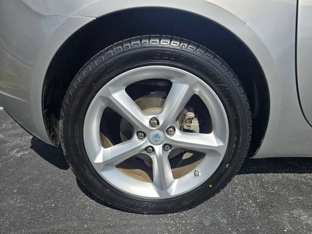 Used 2009 Saturn Sky w/ Premium Trim Package RWD image 11