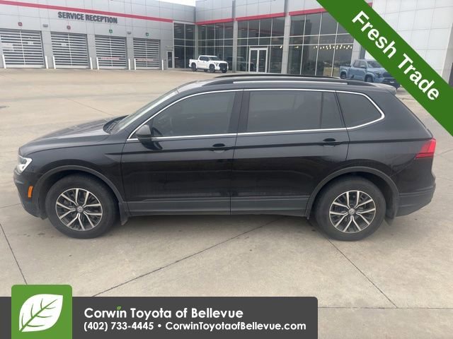 Used 2019 Volkswagen Tiguan SE w/ Panoramic Sunroof Package image 7