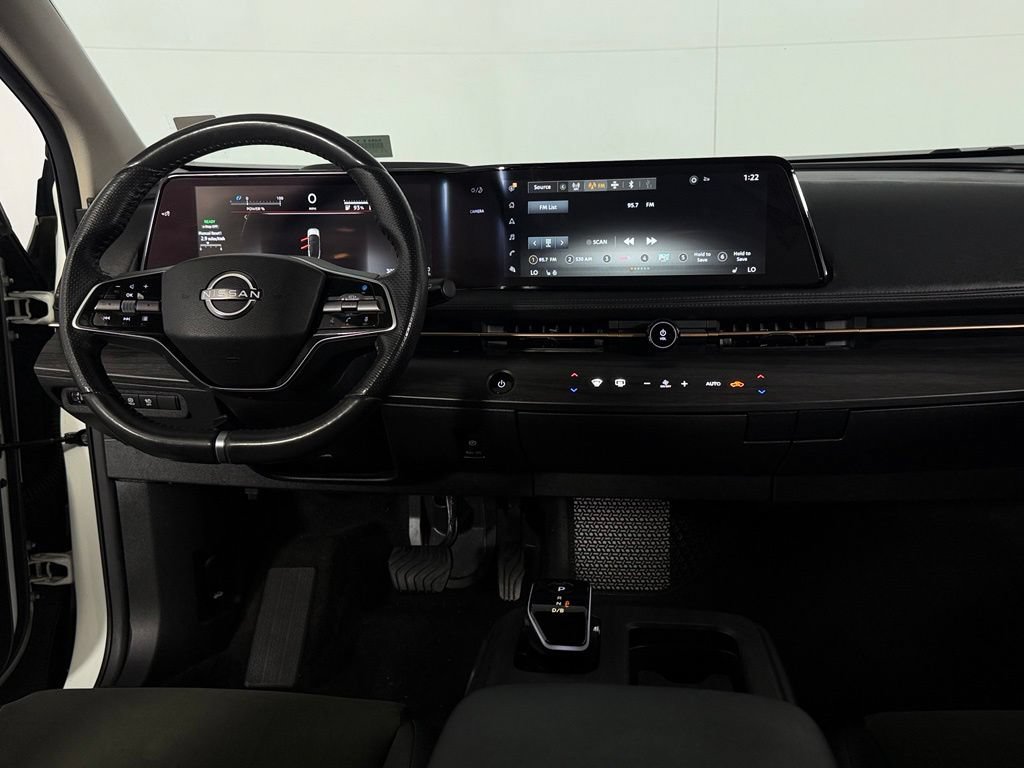 Used 2023 Nissan Ariya AWD image 13