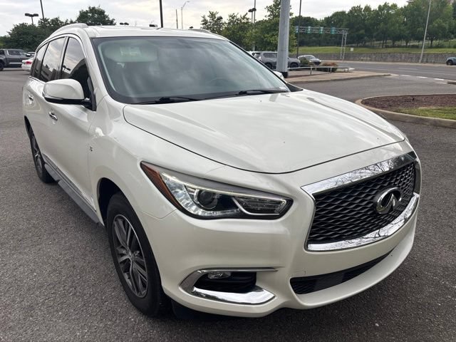 Used 2017 INFINITI QX60 Luxe w/ Premium Package AWD/4WD image 3