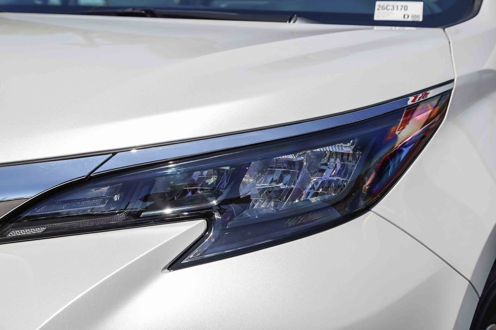 New 2026 Toyota Sienna XLE FWD image 10