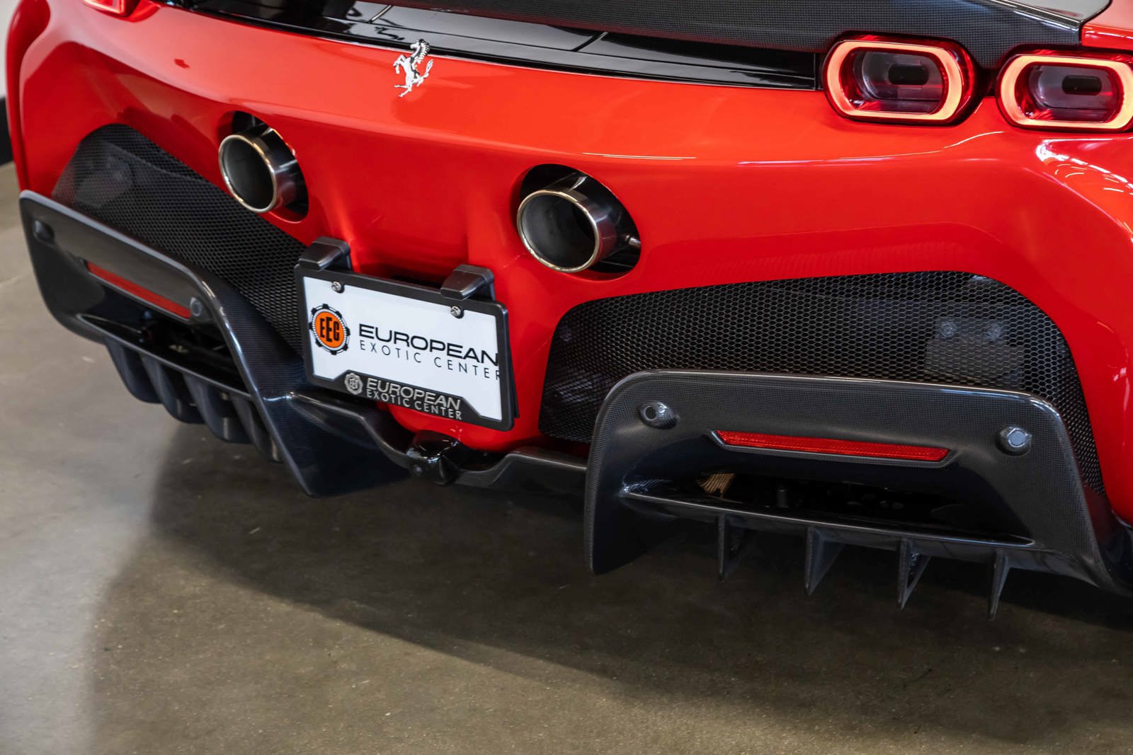 Used 2023 Ferrari SF90 Stradale AWD/4WD image 28