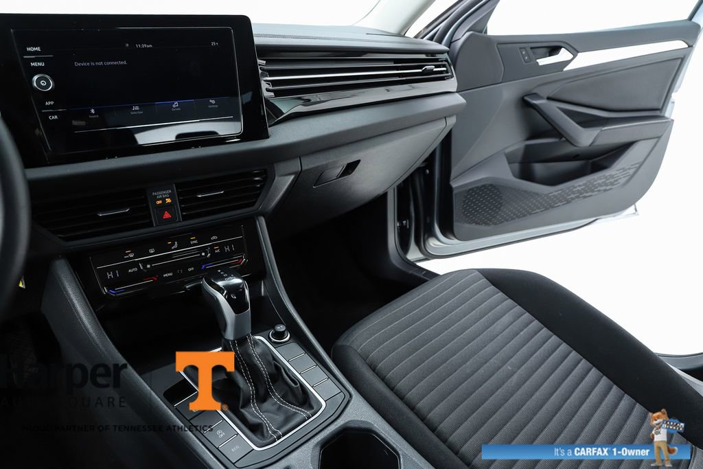 Used 2025 Volkswagen Jetta S image 23
