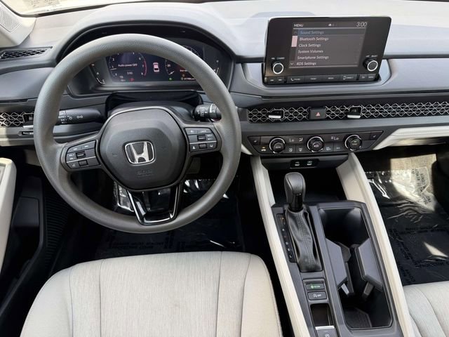 Used 2023 Honda Accord EX image 13