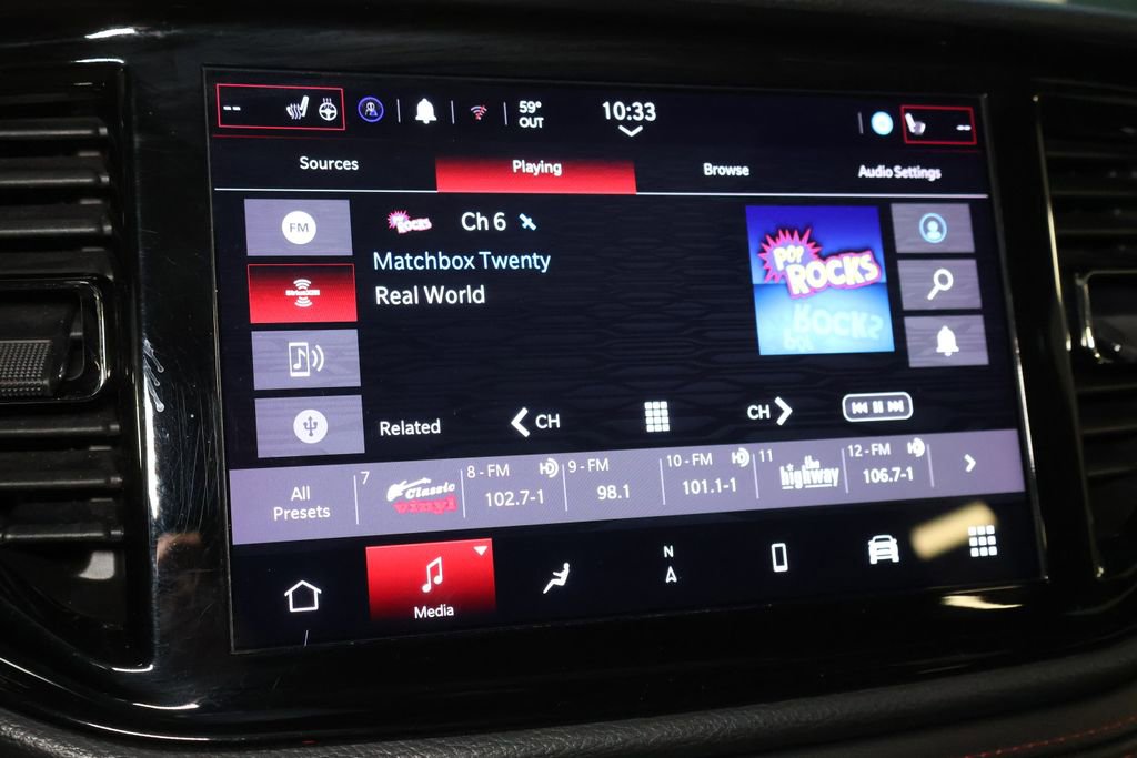 Used 2023 Dodge Durango GT image 31