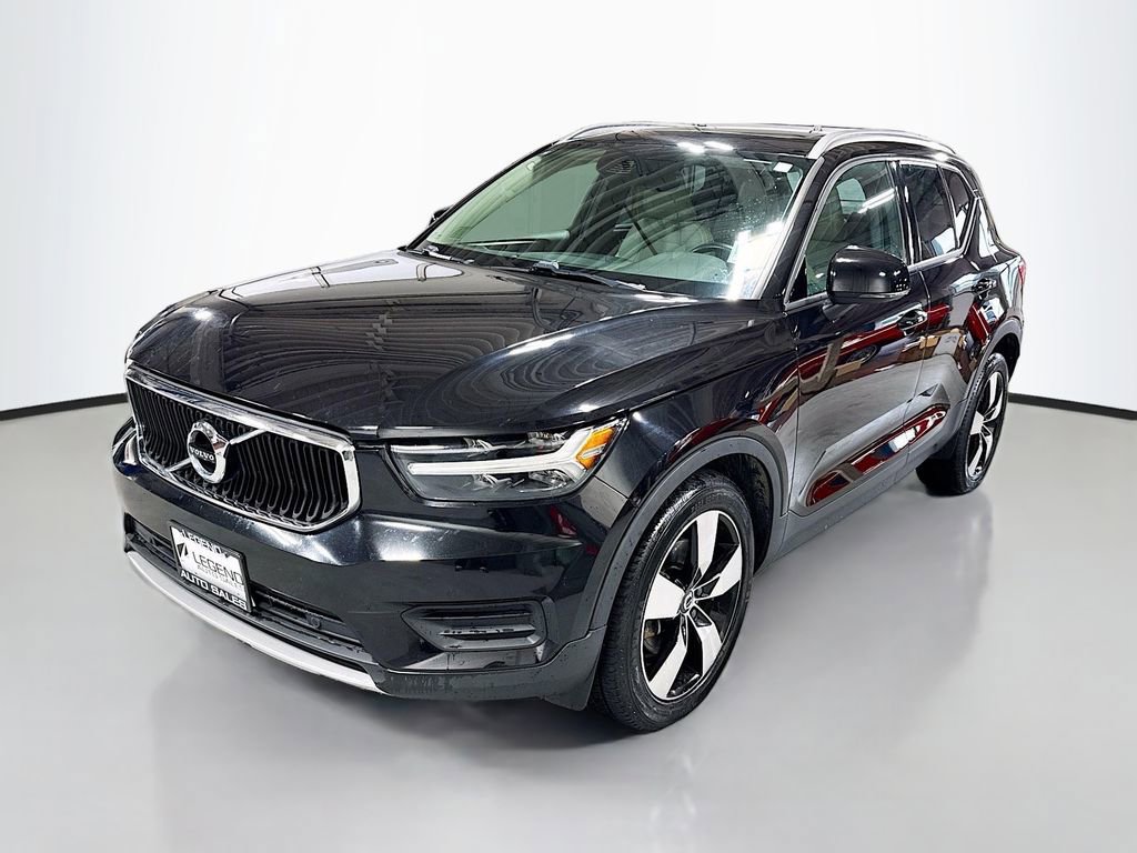Used 2020 Volvo XC40 T5 Momentum