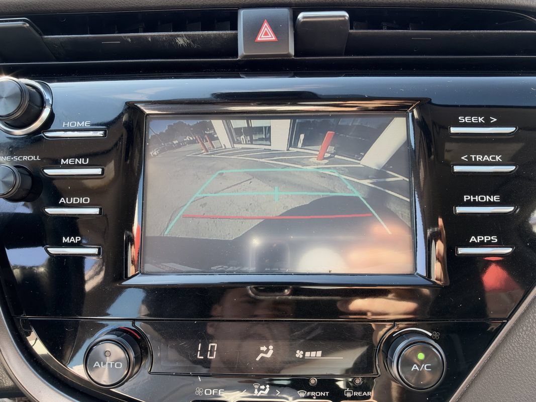 Used 2019 Toyota Camry SE FWD image 20
