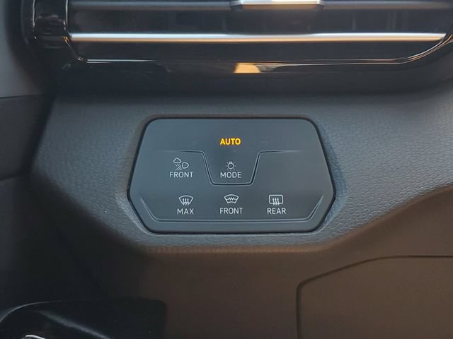 Used 2023 Volkswagen ID.4 Pro S AWD/4WD image 32