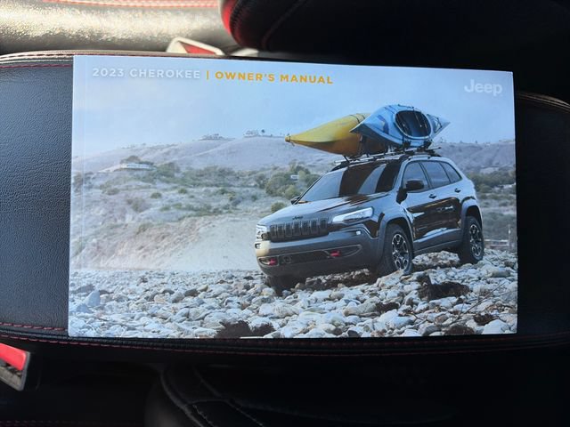 Used 2023 Jeep Cherokee Trailhawk w/ Trailer Tow Group AWD/4WD image 38