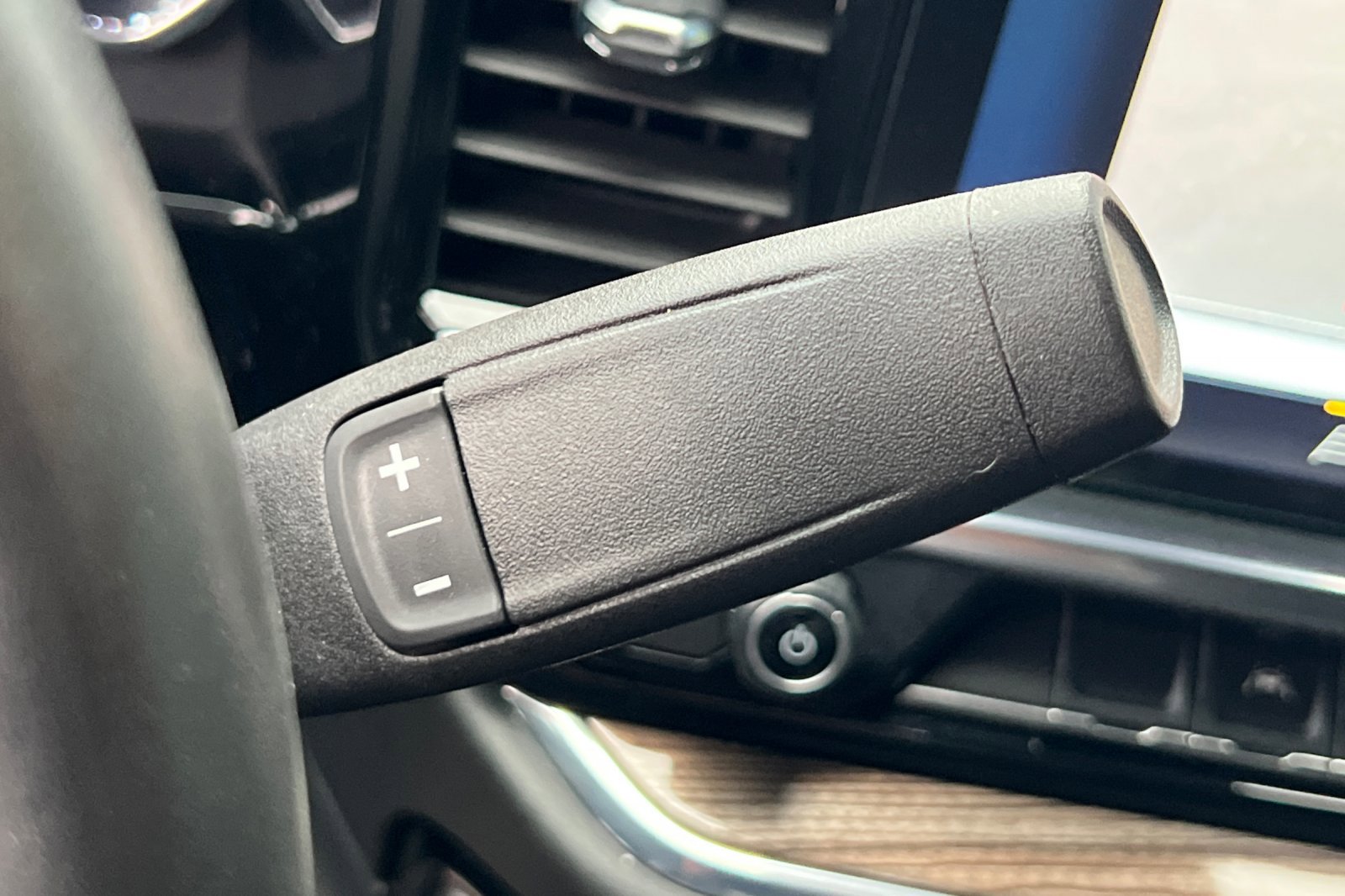 Used 2024 Chevrolet Silverado 1500 RST w/ Z71 Off-Road Package image 21