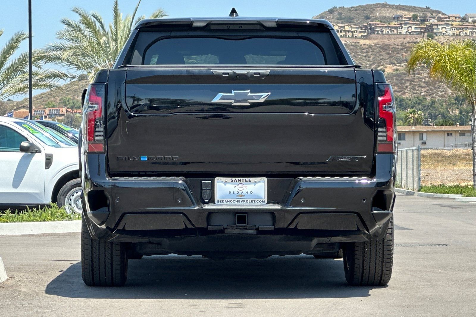 Used 2024 Chevrolet Silverado EV RST AWD/4WD image 5
