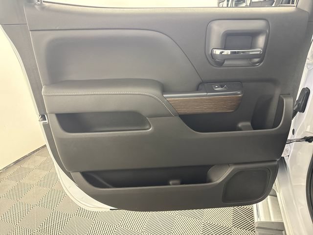 Used 2018 GMC Sierra 2500 Denali w/ Duramax Plus Package AWD/4WD image 24