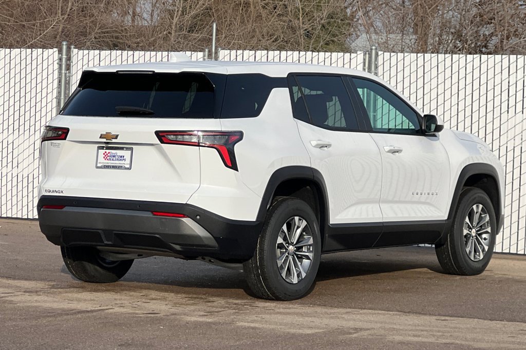 New 2026 Chevrolet Equinox LT w/ Convenience Package II image 4
