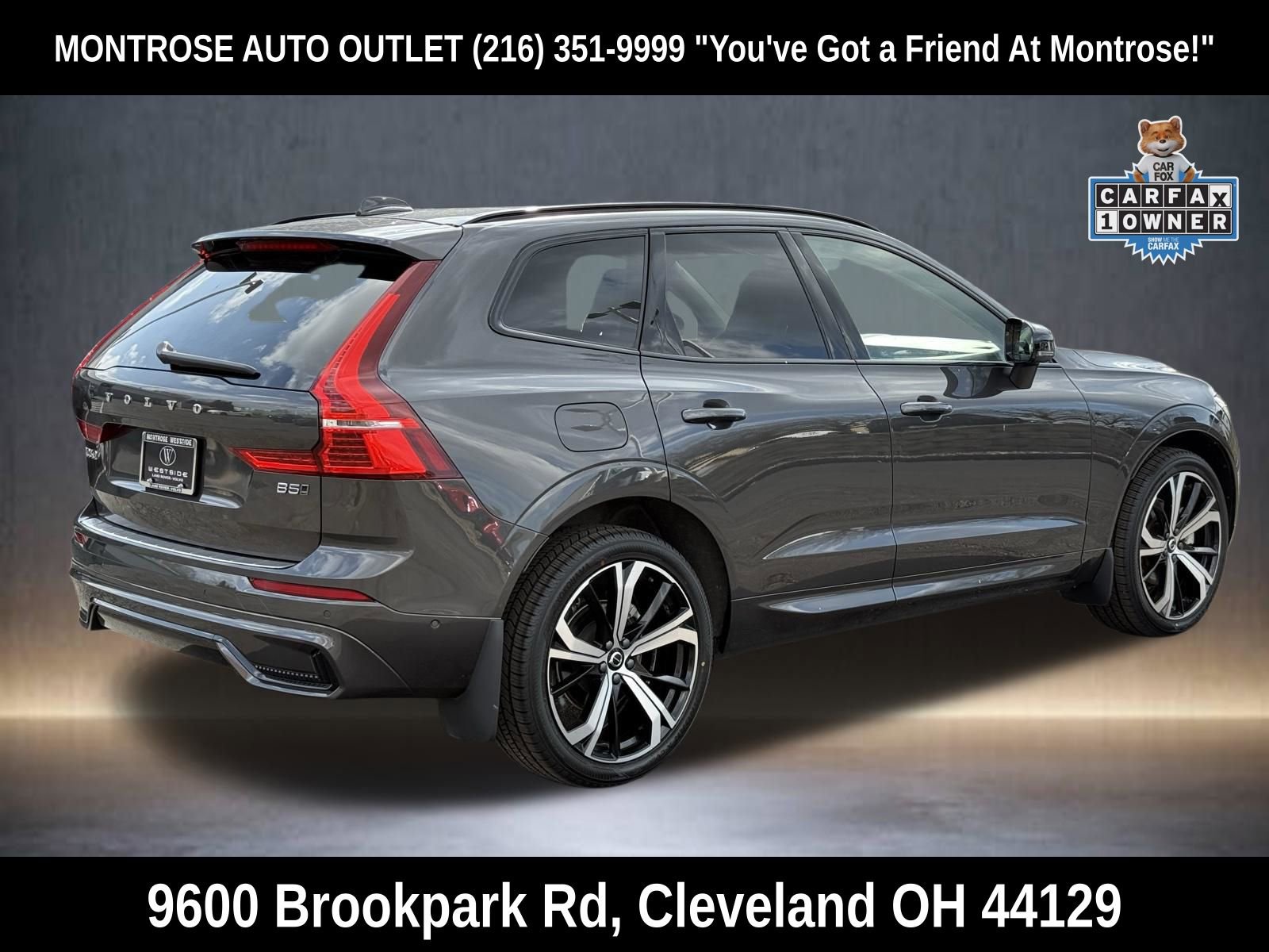 Used 2023 Volvo XC60 B5 Ultimate w/ Climate Package image 6