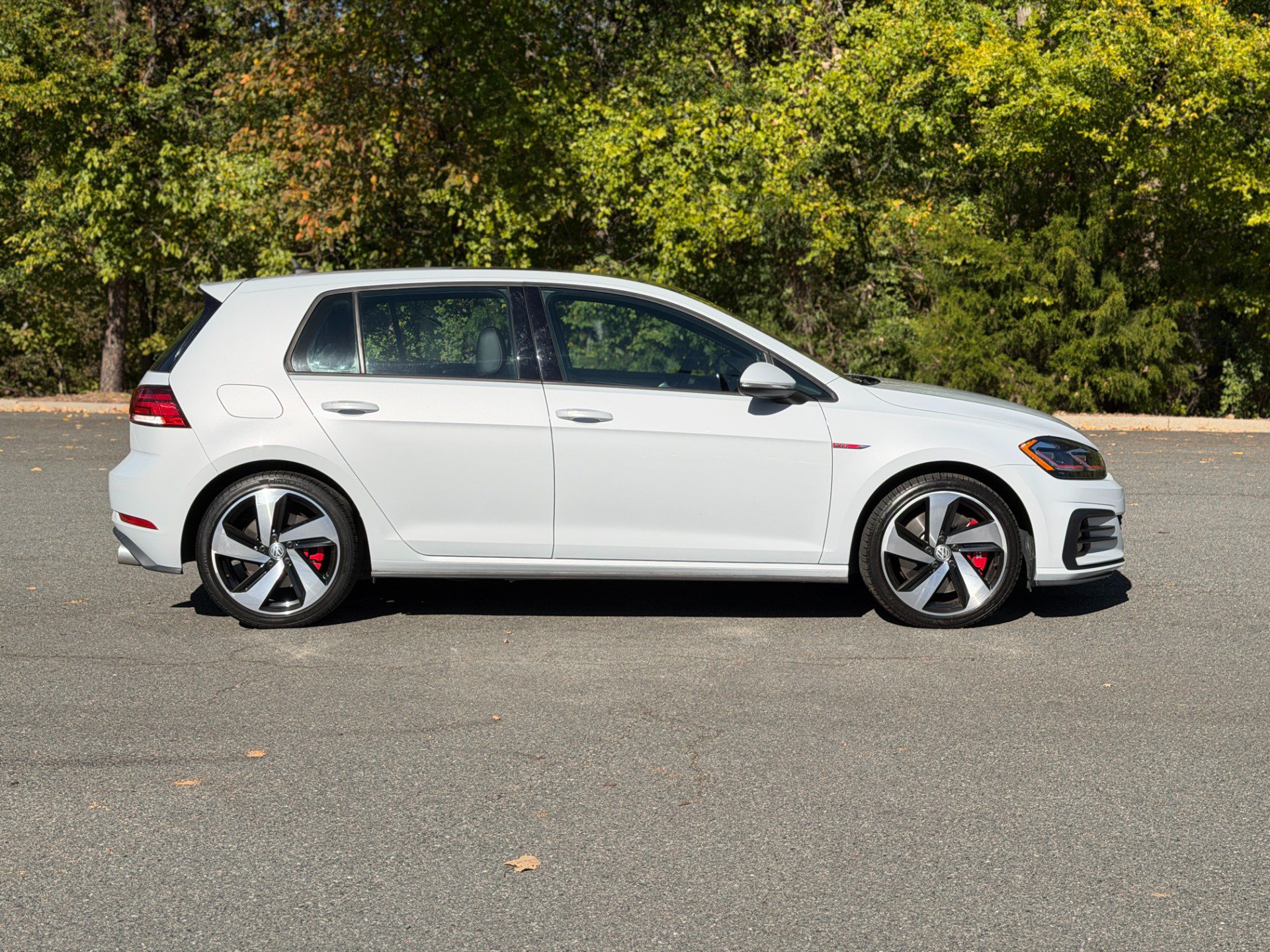 Used 2020 Volkswagen Golf 4-Door FWD image 14
