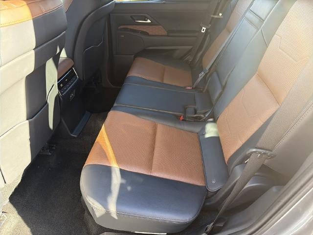 Used 2024 Lexus GX 550 w/ Accessory Package (Z1) AWD/4WD image 23