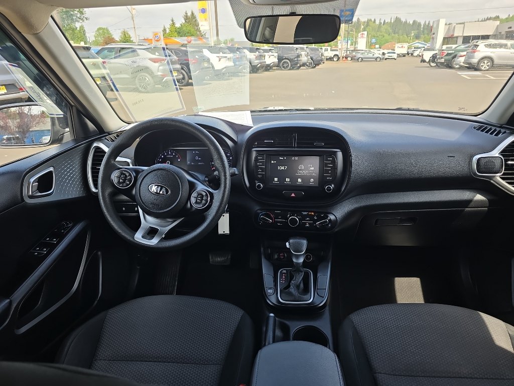 Used 2021 Kia Soul LX FWD image 19