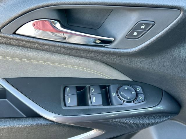 New 2026 Chevrolet Trax ACTIV w/ Sunroof Package image 22