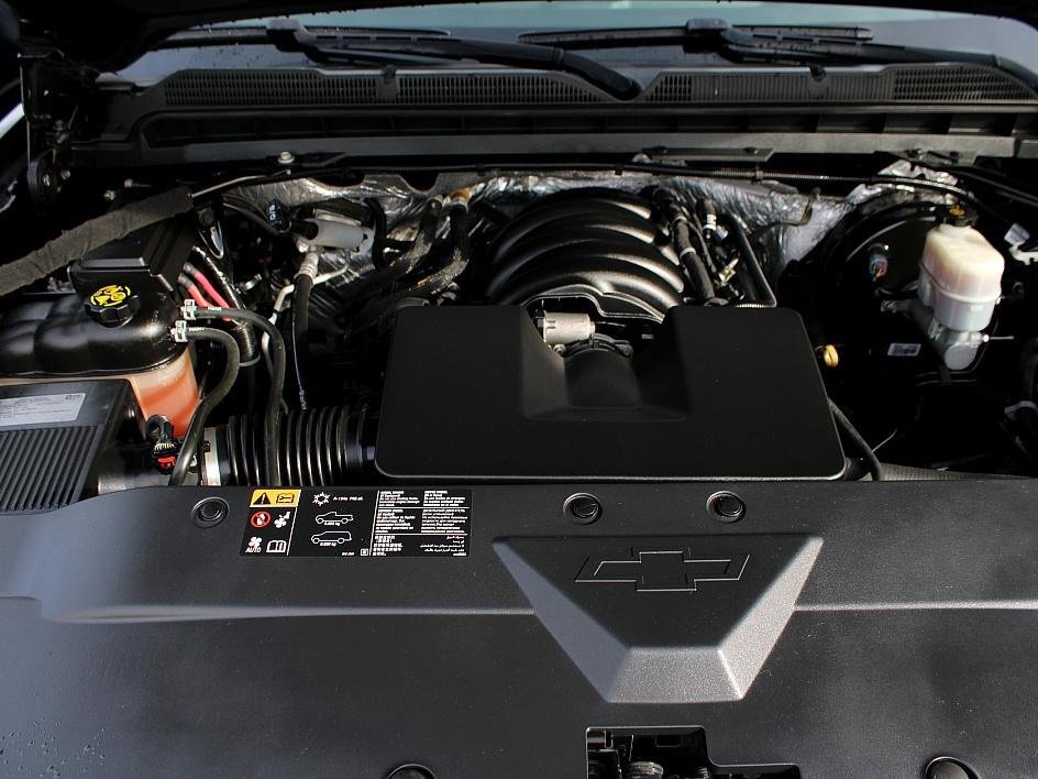 Used 2016 Chevrolet Silverado 1500 LT w/ LPO, Black Pack image 9