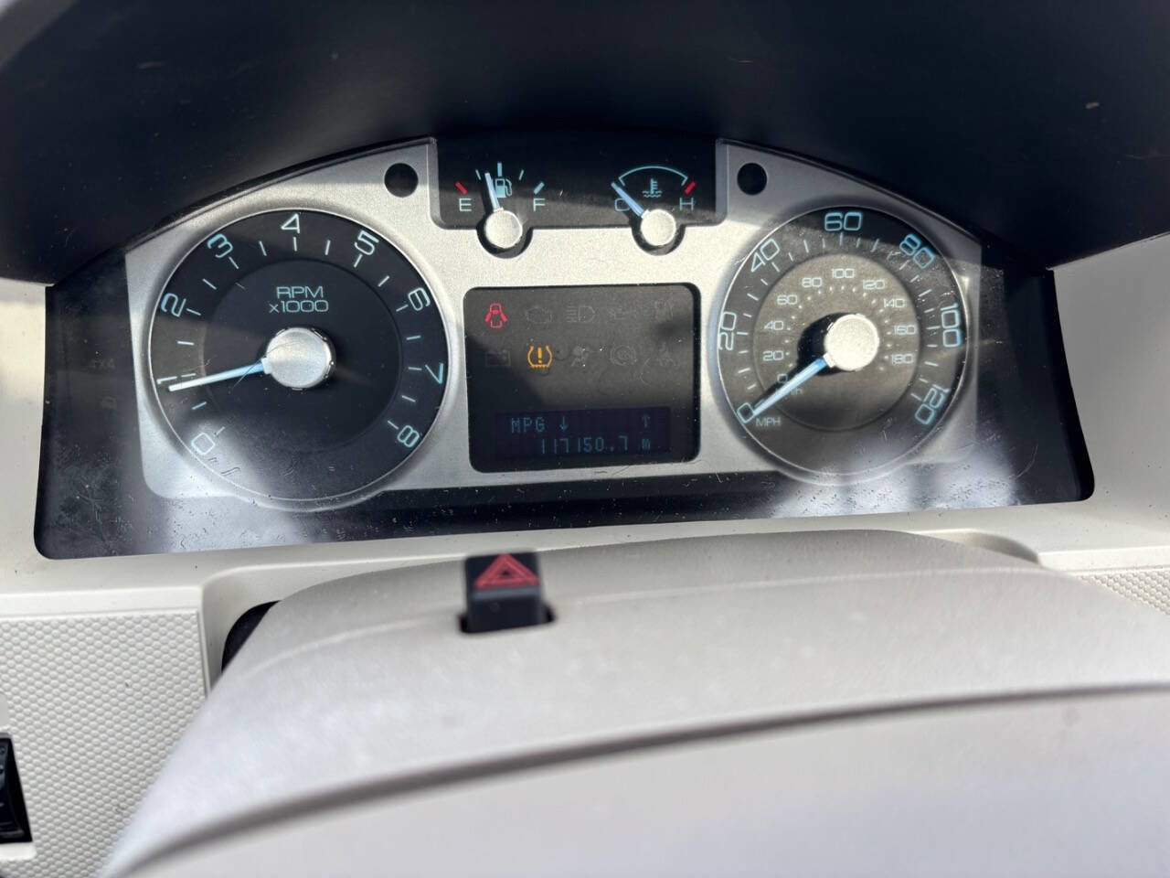 Used 2010 Mercury Mariner 4WD image 14