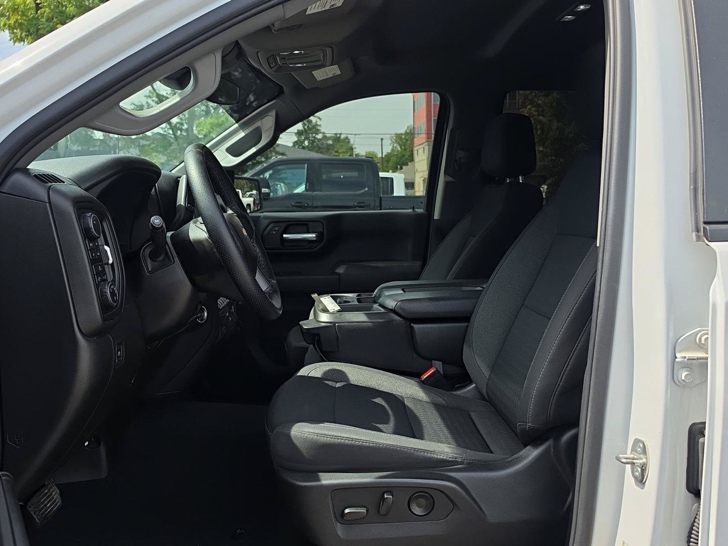 Used 2023 Chevrolet Silverado 1500 Custom w/ LPO, Dark Essentials Package AWD/4WD image 9