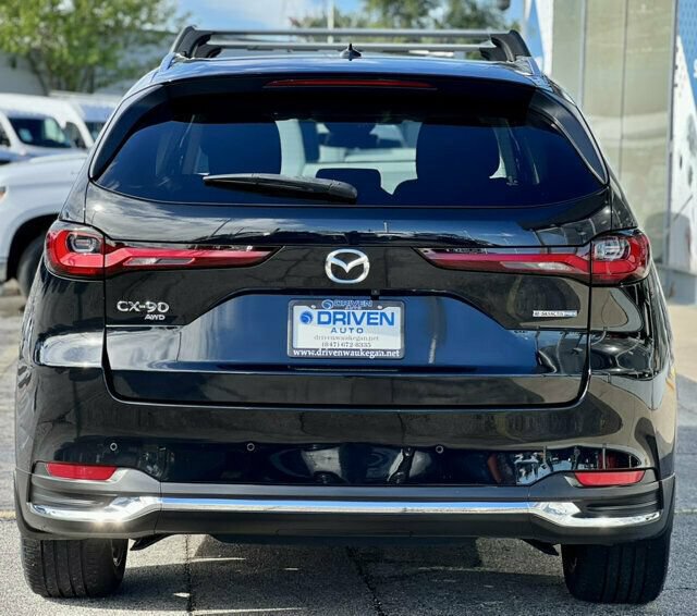 Used 2024 MAZDA CX-90 Plug-In Hybrid w/ Premium Pkg AWD/4WD image 4