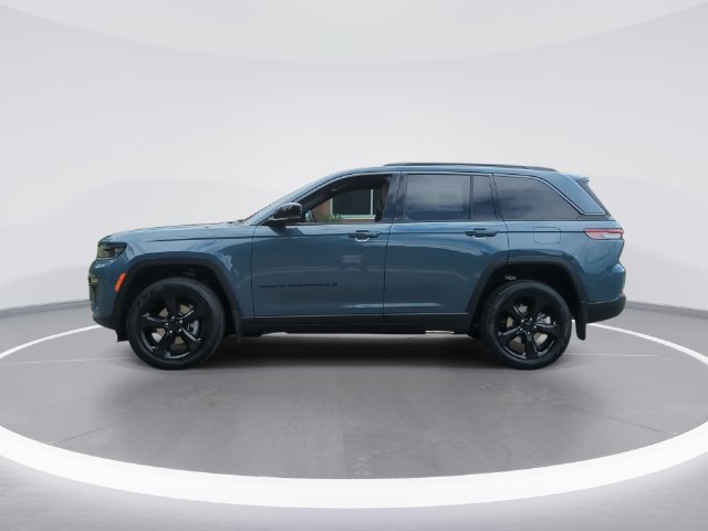New 2026 Jeep Grand Cherokee Limited w/ Limited Altitude Package AWD/4WD image 5