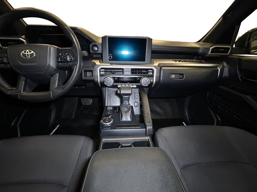 Used 2024 Toyota Tacoma SR5 AWD/4WD image 10