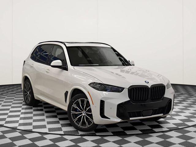 New 2026 BMW X5 xDrive40i w/ M Sport Package AWD/4WD image 1