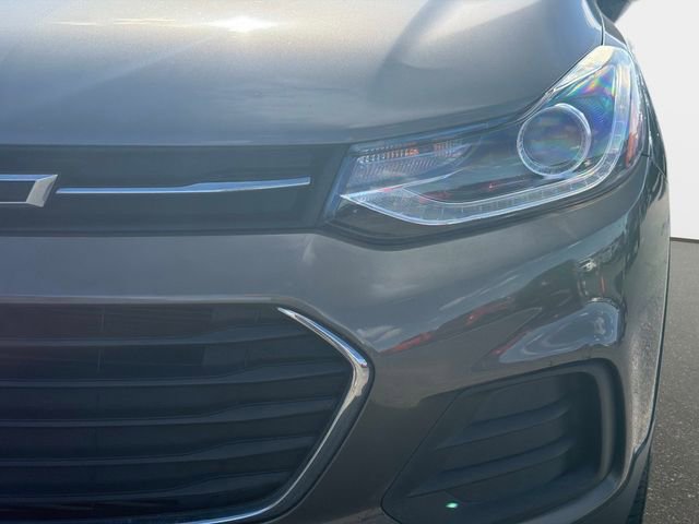 Used 2021 Chevrolet Trax LT w/ Sport Edition FWD image 9
