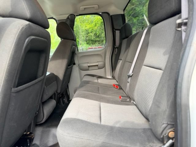 Used 2011 Chevrolet Silverado 1500 W/T AWD/4WD image 16