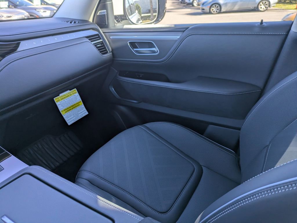 Used 2025 INFINITI QX80 Luxe image 19