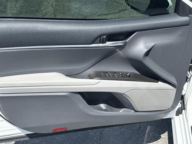 Used 2024 Toyota Camry LE FWD image 9