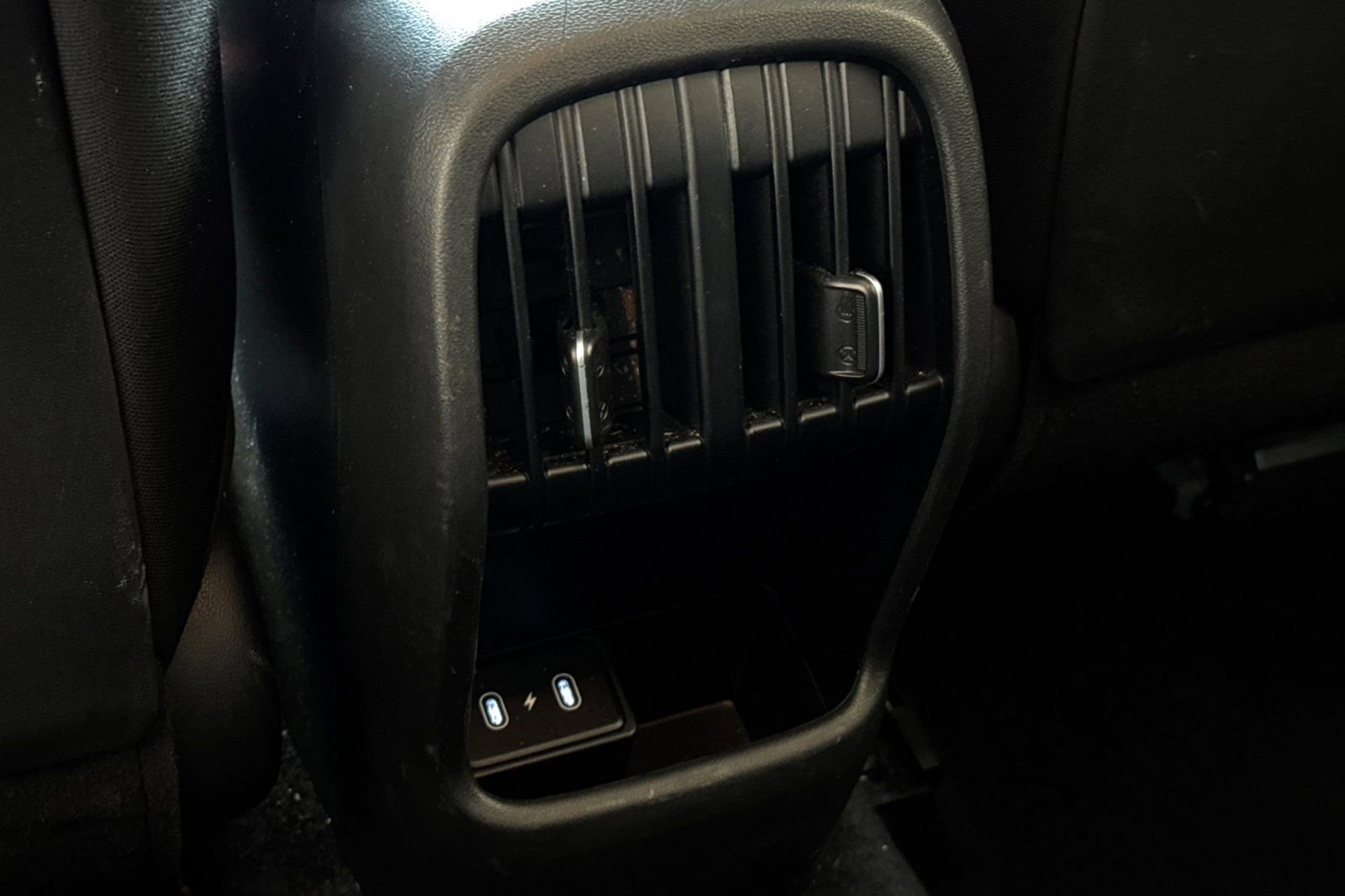 Used 2025 Hyundai Kona SEL FWD image 15