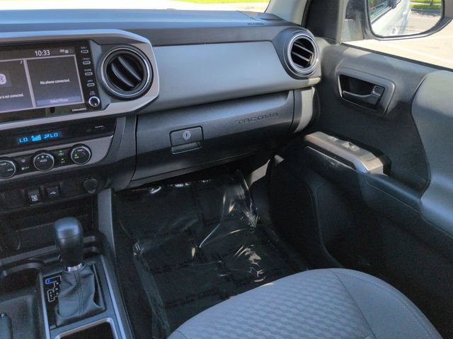 Certified 2022 Toyota Tacoma SR5 AWD/4WD image 17
