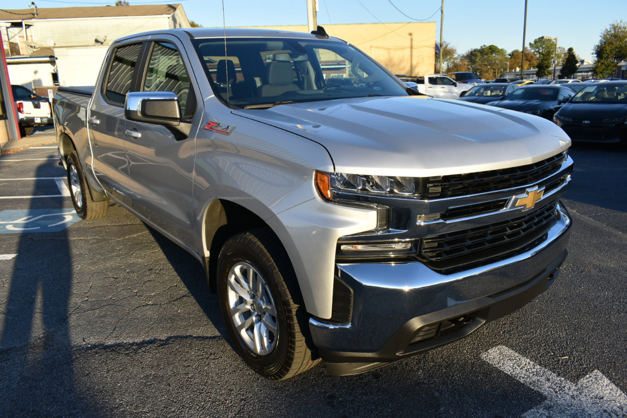 Used 2019 Chevrolet Silverado 1500 LT w/ All-Star Edition image 4