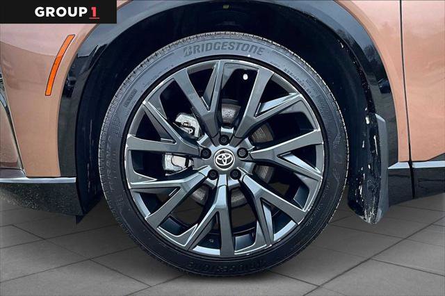 Certified 2025 Toyota Crown Signia w/ Advanced Technology Package AWD/4WD image 11