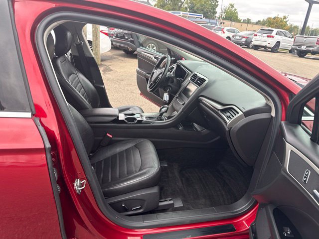 Used 2013 Ford Fusion SE FWD image 13