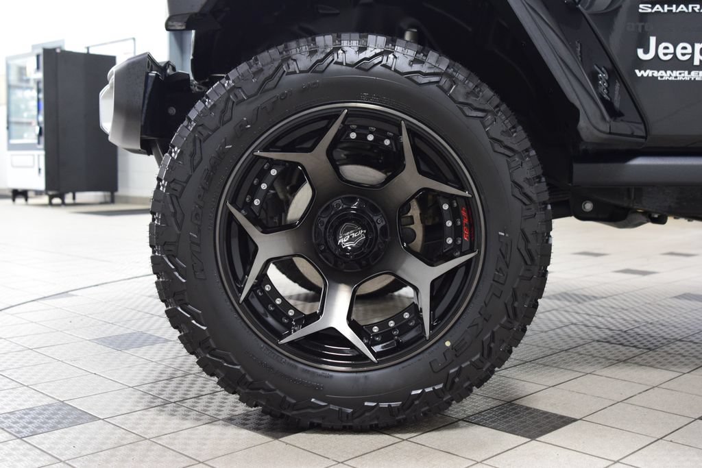 Used 2021 Jeep Wrangler Unlimited Sahara AWD/4WD image 28