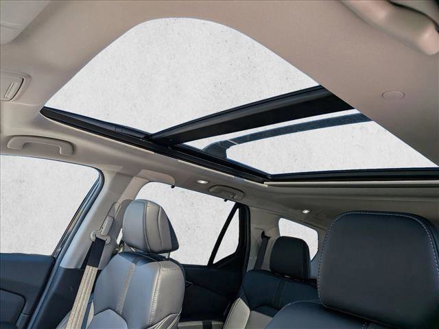 Used 2025 Honda Pilot Touring image 15