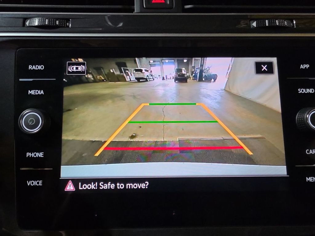 Used 2024 Volkswagen Tiguan SE FWD image 22