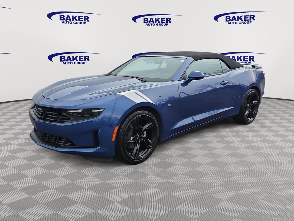 Used 2024 Chevrolet Camaro LT w/ Technology Package RWD image 7