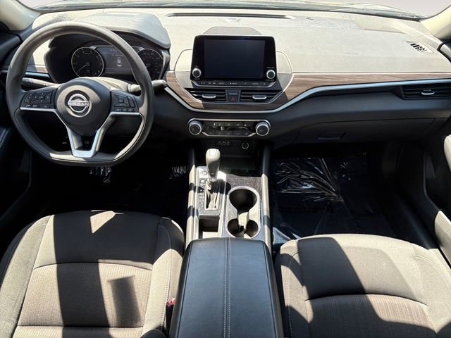 Used 2024 Nissan Altima 2.5 SV FWD image 10