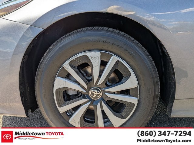 Used 2018 Toyota Prius Prime Plus w/ Carpet Mat Package FWD image 9
