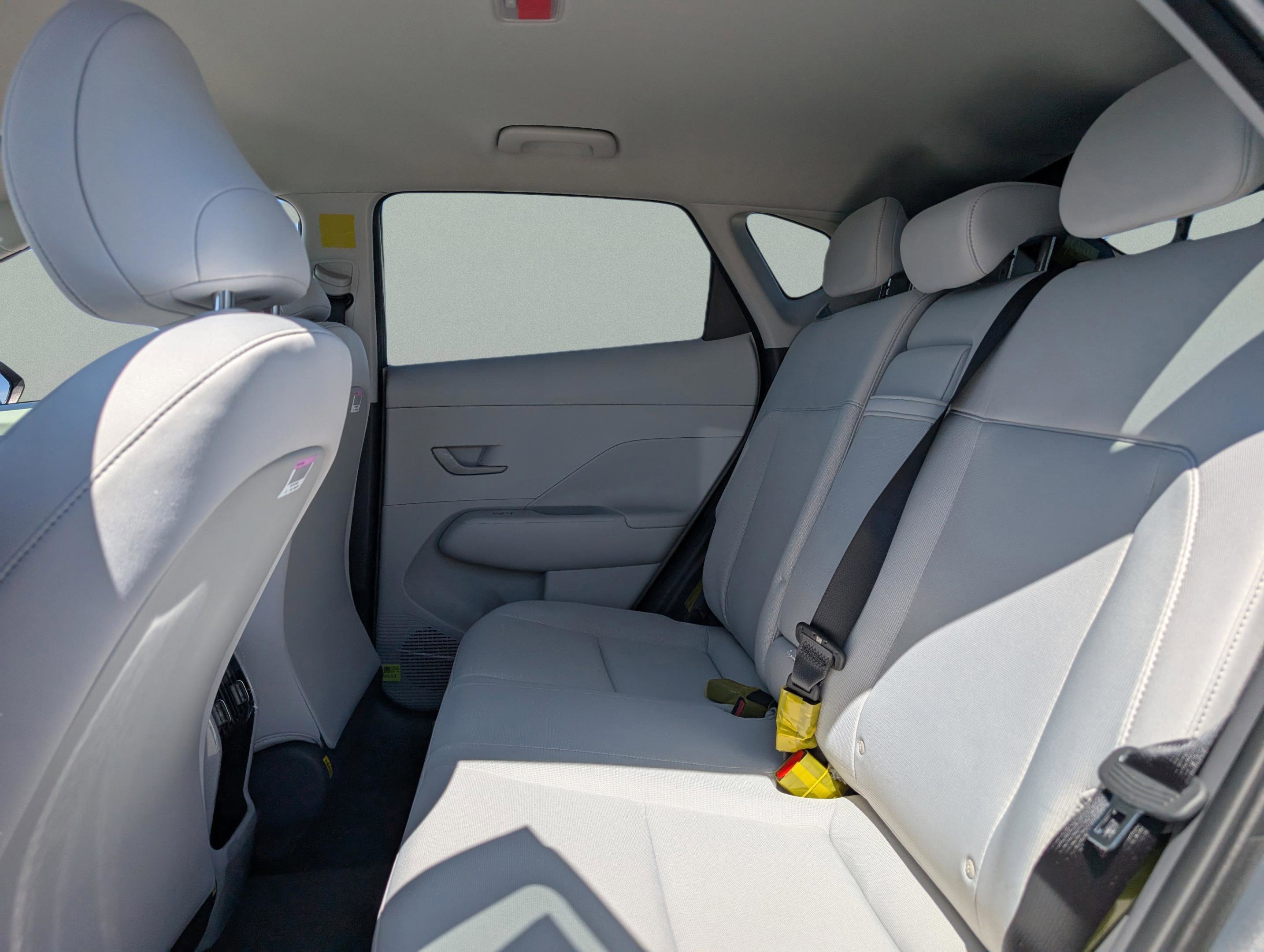 Used 2025 Hyundai Kona SEL AWD/4WD image 16