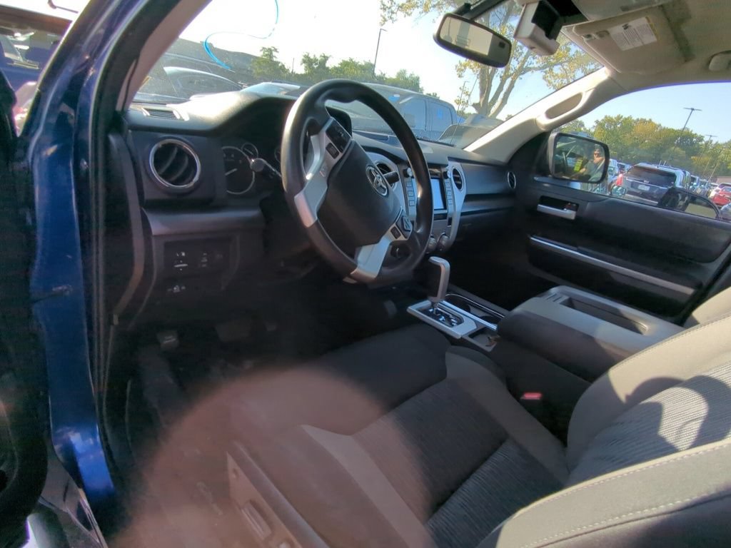 Used 2015 Toyota Tundra SR5 w/ TRD Off Road Package AWD/4WD image 7