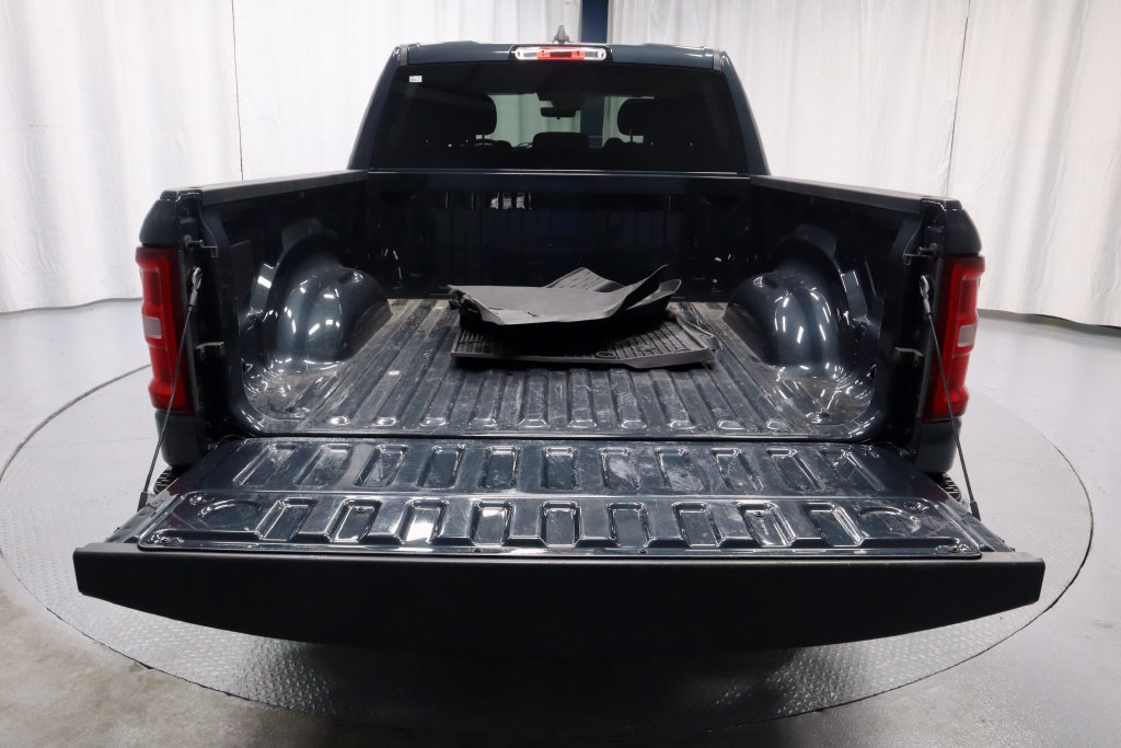 Used 2025 RAM 1500 Big Horn AWD/4WD image 14