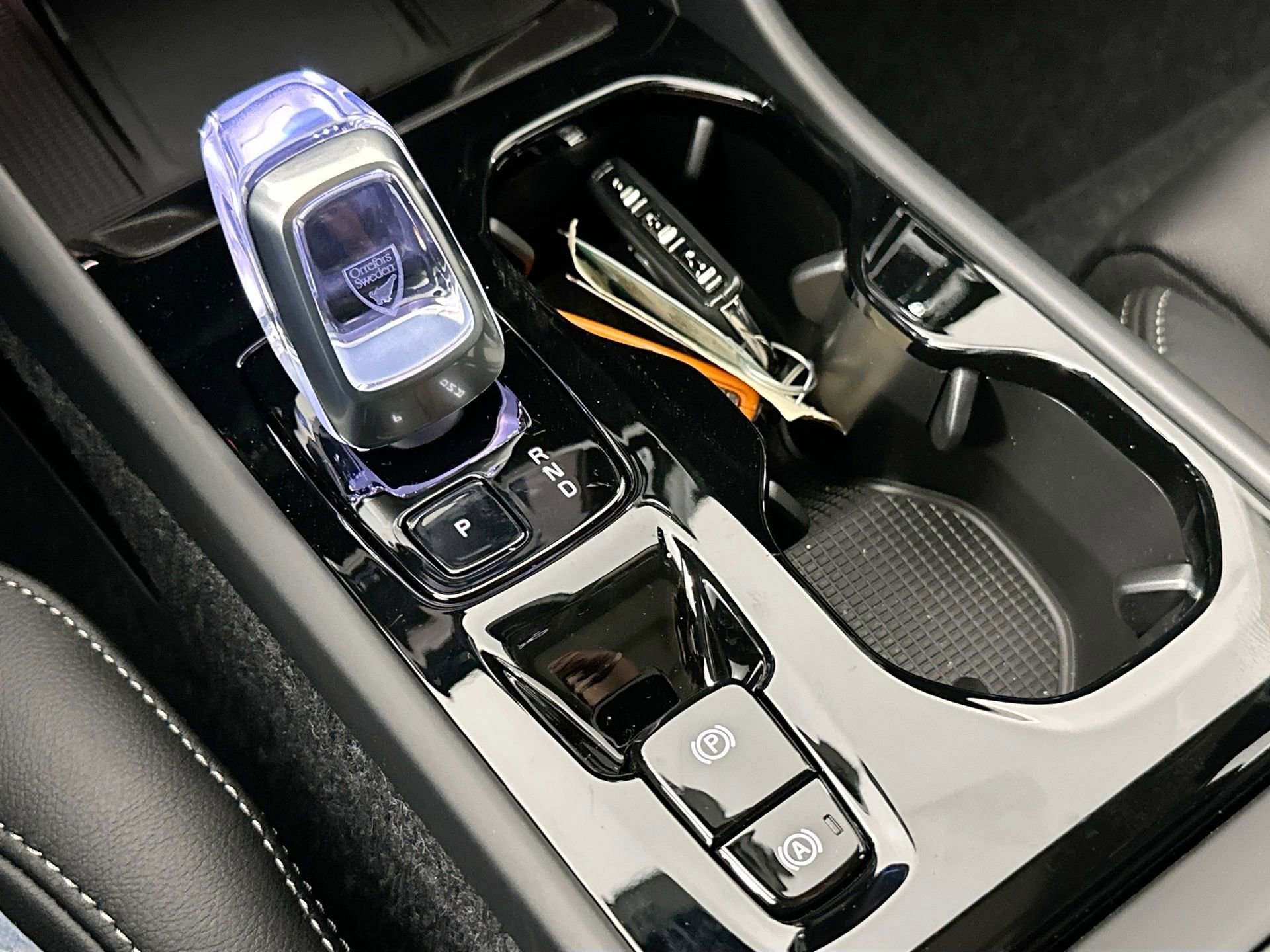New 2026 Volvo XC40 B4 Plus w/ Climate Package FWD image 17